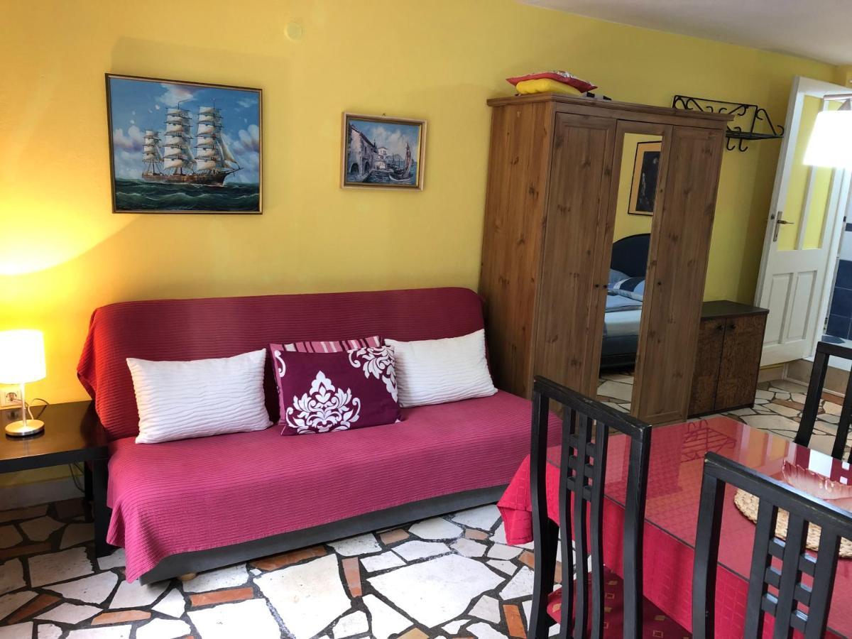 Haus Sonja Apartment Podgora Exterior foto